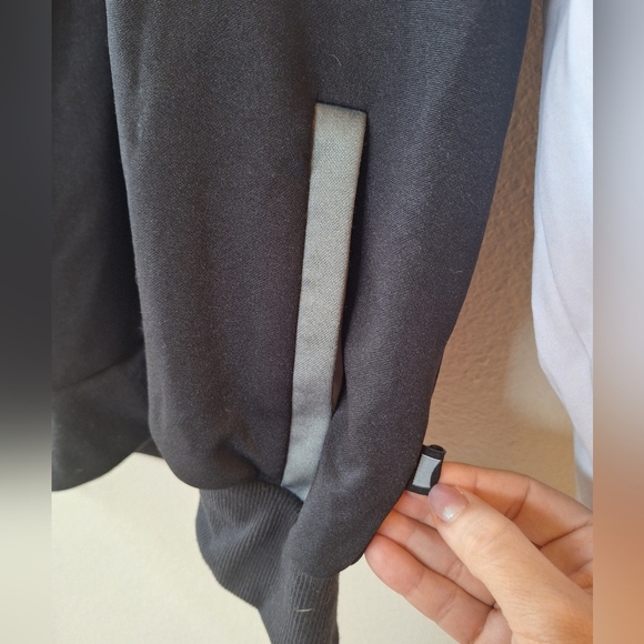 Beautiful Giant Mens White/Black Full Zip Lightweight Track Jacket Size L - Picture 3 of 6